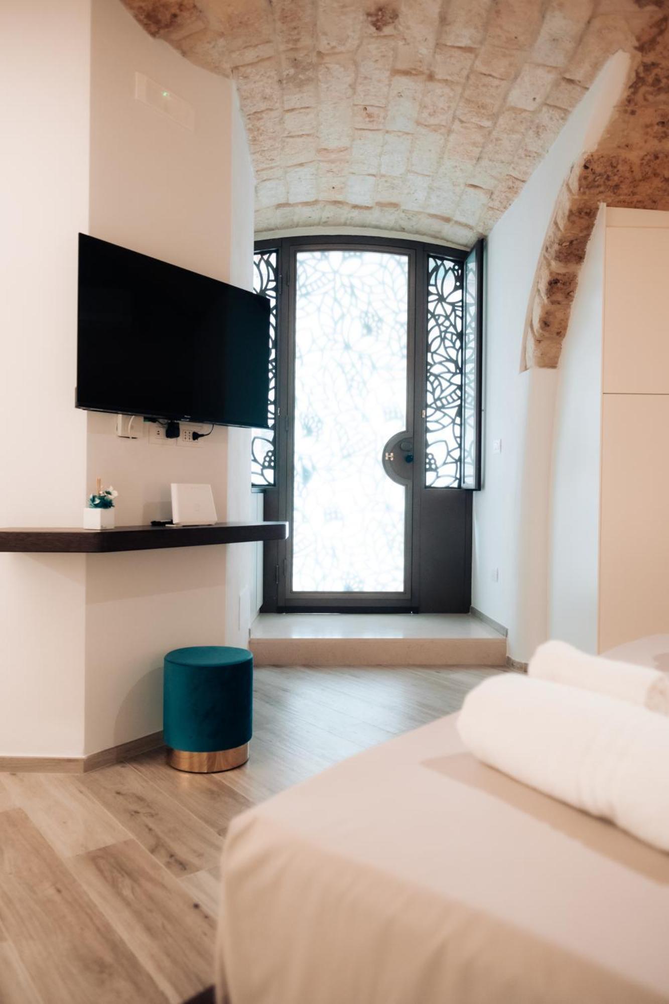 Timeless Apulian Luxury Suite 巴里 外观 照片