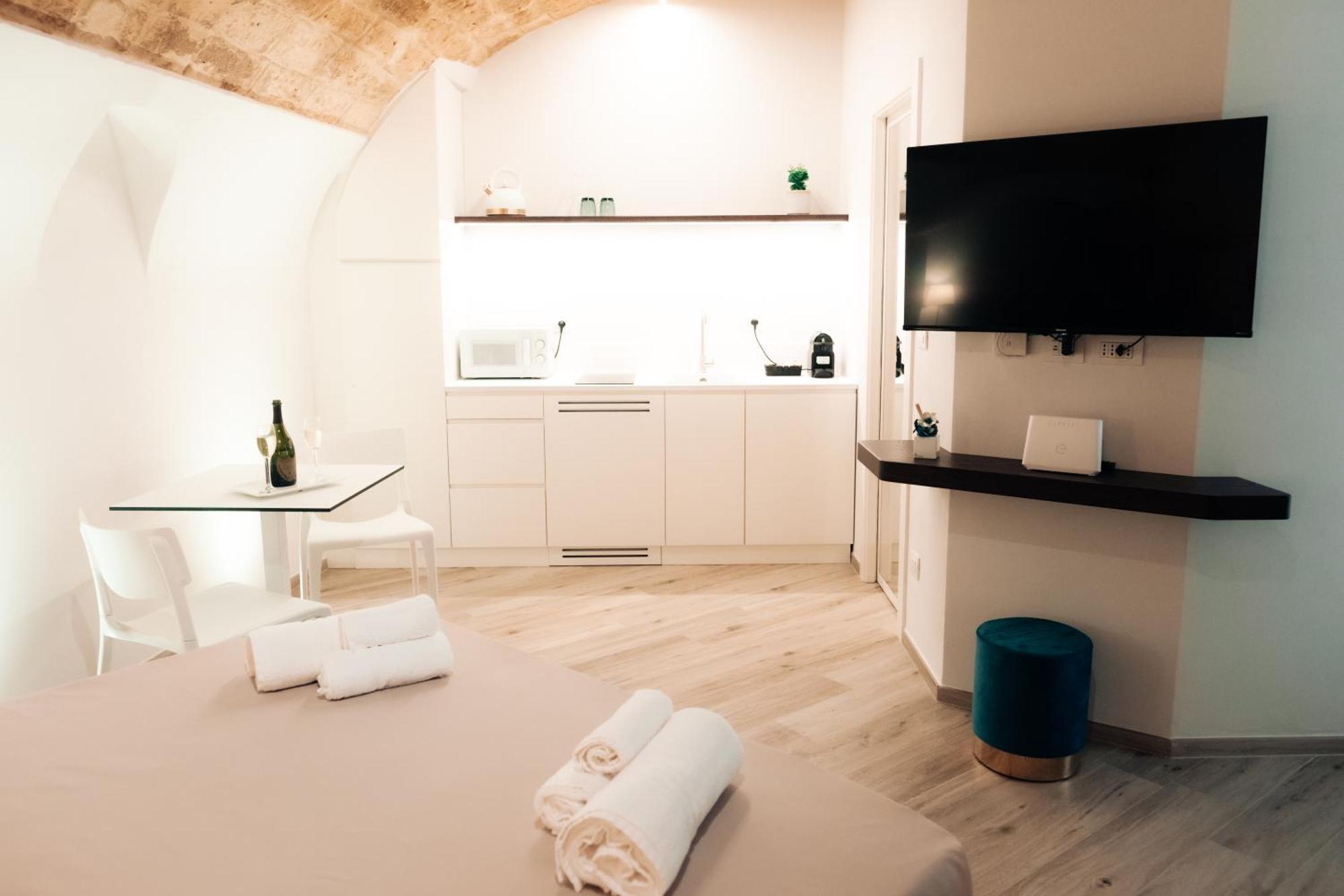 Timeless Apulian Luxury Suite 巴里 外观 照片